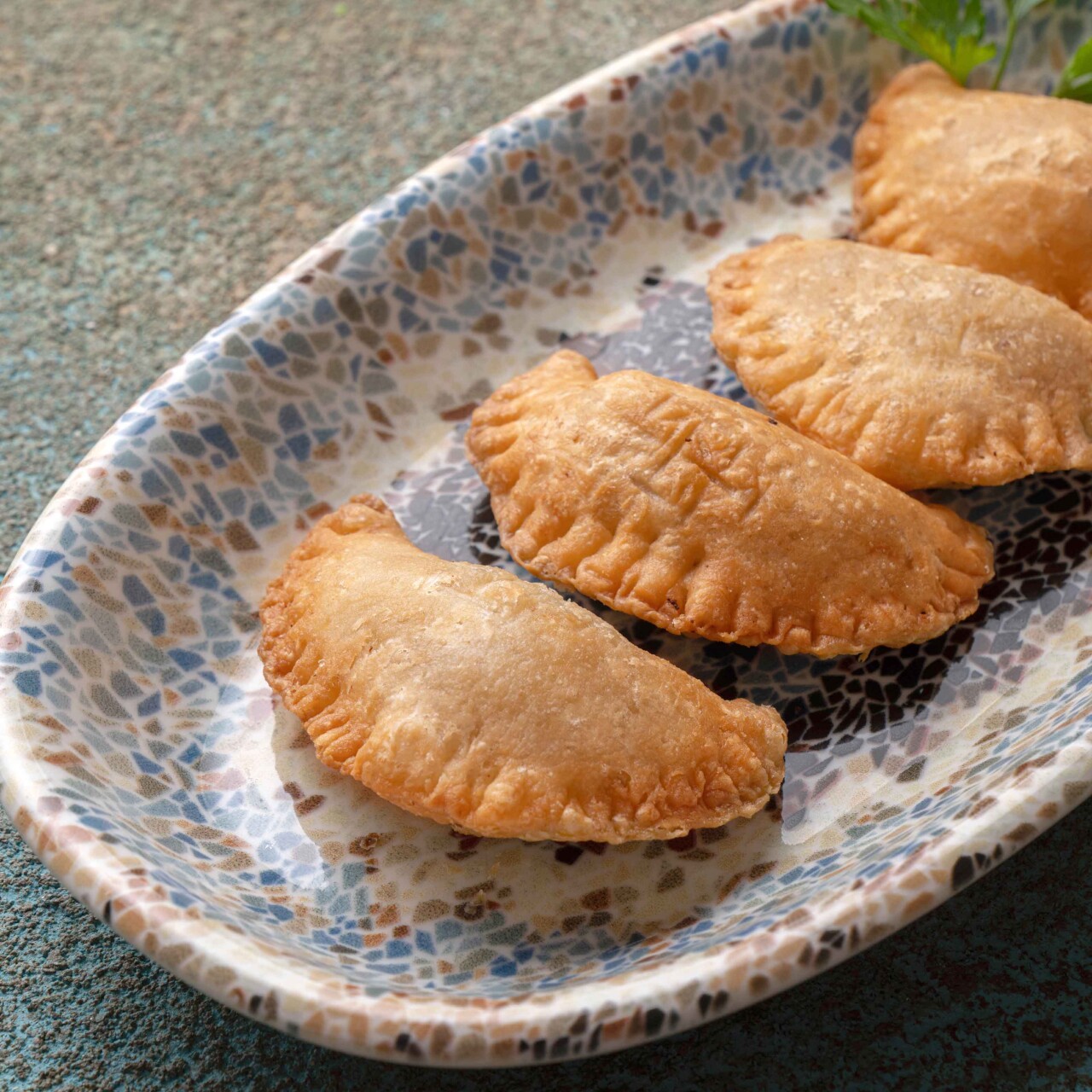 MİNİ ETLİ BÖREK